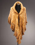 Poncho-sjal af strikket mink, golden