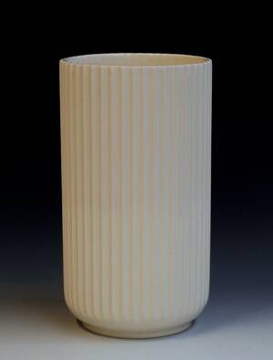 Lyngby porcelæn. Vase af porcelæn