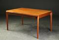 Henning Kjærnulf. Spisebord af teaktræ 
