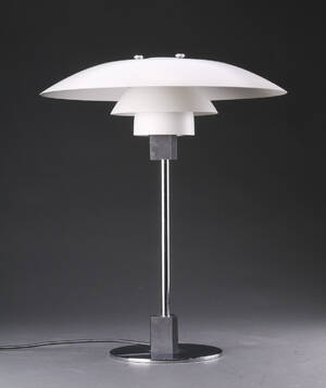 Poul Henningsen. Bordlampe PH 43