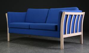 Sofa, uld og bøg, dansk møbelproducent