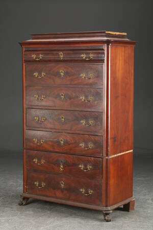 Chiffoniere af mahogni, omkring 1900