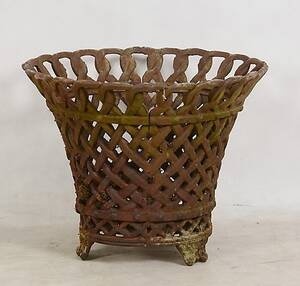 TRÄDGÅRDSURNA, gjutjärn, 1900-tal.