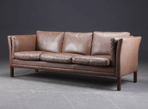 Dansk Møbelproducent. Trepers. sofa, læder