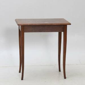 FÖNSTERSIDOBORD, ett par.