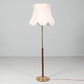 GOLVLAMPA, stomme av trä och mässing
