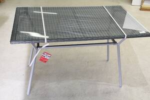 Trädgårdsbord