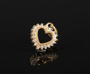 Hjerteformet vedhæng med brillanter, 0.15 ct.