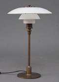Poul Henningsen 1894-1967. PH Bordlampe, model TrePH.