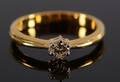 ENSTENSRING, ca 0,20ct, 18K.