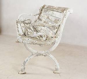 TRÄDGÅRDSBÄNK, trägjutjärn, Byarums Bruk, 1900-tal.