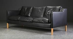 Stouby. Tre-pers. sofa, sort læder, model Eva