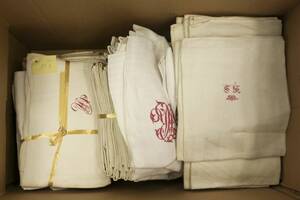 Parti linneservetter