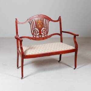 SOFFA, Hepplewhite-stil, 1900-talets första del