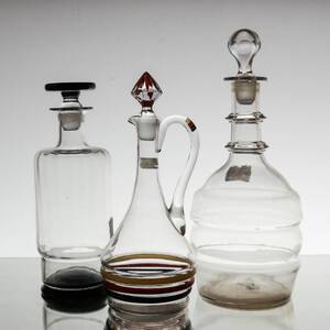 KARAFFER, 3 st, 1900-talets första del