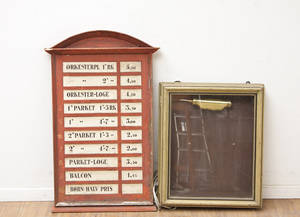 Lille udhængsskab og teatertavle 2