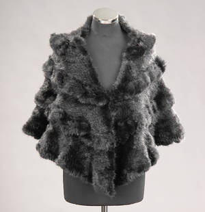 Flæse-sjal af strikket mink. Scanblack