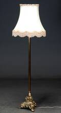 Standerlampe af bronze. 