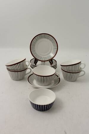 Tekoppar, 5 delar.  1 extrafat