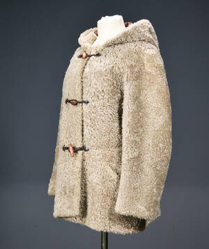 Lammeuldsjakke, ca.  str. 38 Denne vare er sat til omsalg under nyt varenummer 4426419