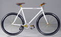 Enghouse gadecykel, hvid