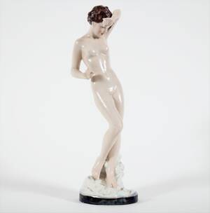 Figurin i porslin, Royal Dux