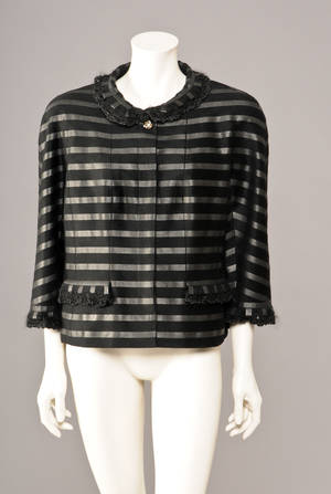 Chanel Jakke str. 50 - sort