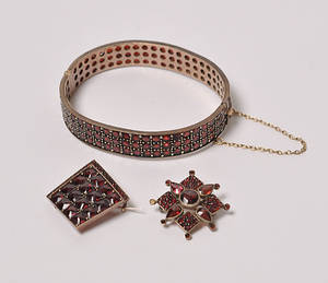 Vintage smykker med granater