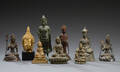 En samling orientalske figurer, 1900-tallet. 9 