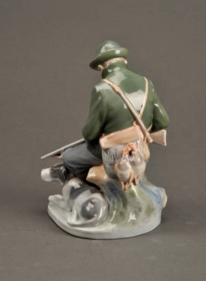 Kgl. P. Figur af porcelæn Jæger nr. 1087