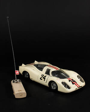 Radiostyrd bil, Posche 917, Joustra