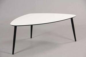Casa sofabor, Trekant 4, bordplade i hvid laminat og sorte ben 1