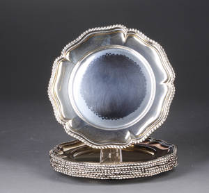 Sølvdækketallerkener. Vægt ca. 3400 gram. 8