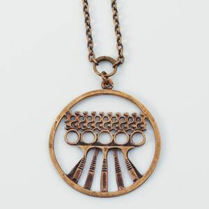 PENTTI SARPANEVA Halsband, brons