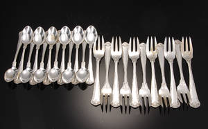 Herregård Sølvbestik. Vægt ca. 440 gram. 23