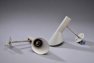 Arne Jacobsen. Par AJ væglamper 2 