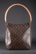 Louis Vuitton. Skuldertaske. Model Looping. Monogram canvas.