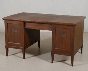 Skrivbord jugend ek 1900-talets första del.