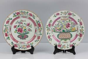 TALLRIKAR, 2 st, Kina, famille rose, Qingdynastin