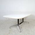 Charles  Ray Eames, Esstisch Modell Segmented Table von Vitra