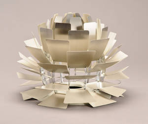 Poul Henningsen 1894-1967. Koglen af børstet stål, Ø 48 cm.