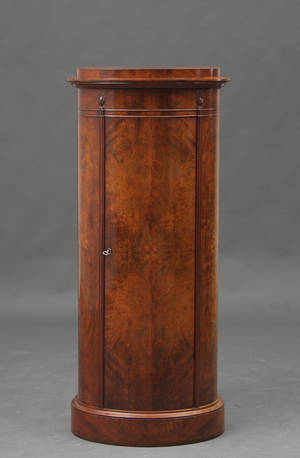 Piedestalskab af mahogni ca. 1860