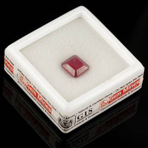 Uindfattet naturlig rubin ca. 4.11 ct.