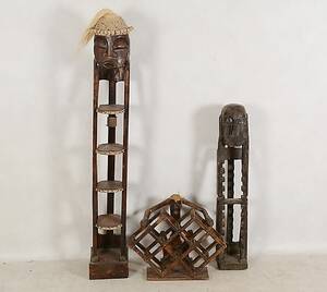 VINSTÄLL SAMT HYLLOR, 3 delar, 1900-tal.