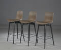 Rune Krøjgaard og Knut Bendik Humlevik for NORR11. Tre barstole model Langue Bar Chair, massiv sortlakeret bøg og plast 3