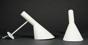 Arne Jacobsen 1902-1971. Væglamper, model AJ 2