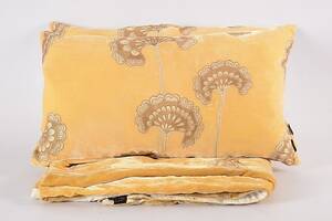 KUDDAR SAMT PLÄD, Dome.