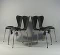 Arne Jacobsen, vier Stühle 3107 für Fritz Hansen 4