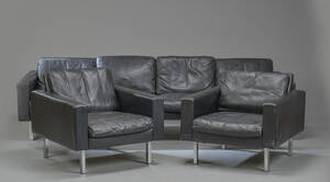 Fire-pers. sofa samt to lænestole 3