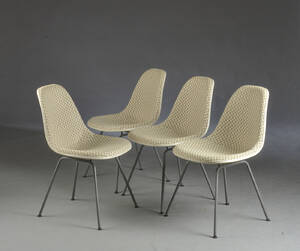 Ray og Charles Eames. Skalstole af glasfiber med Girard forsidepolstring 4  Denne vare er sat til omsalg under nyt varenummer 4732537
